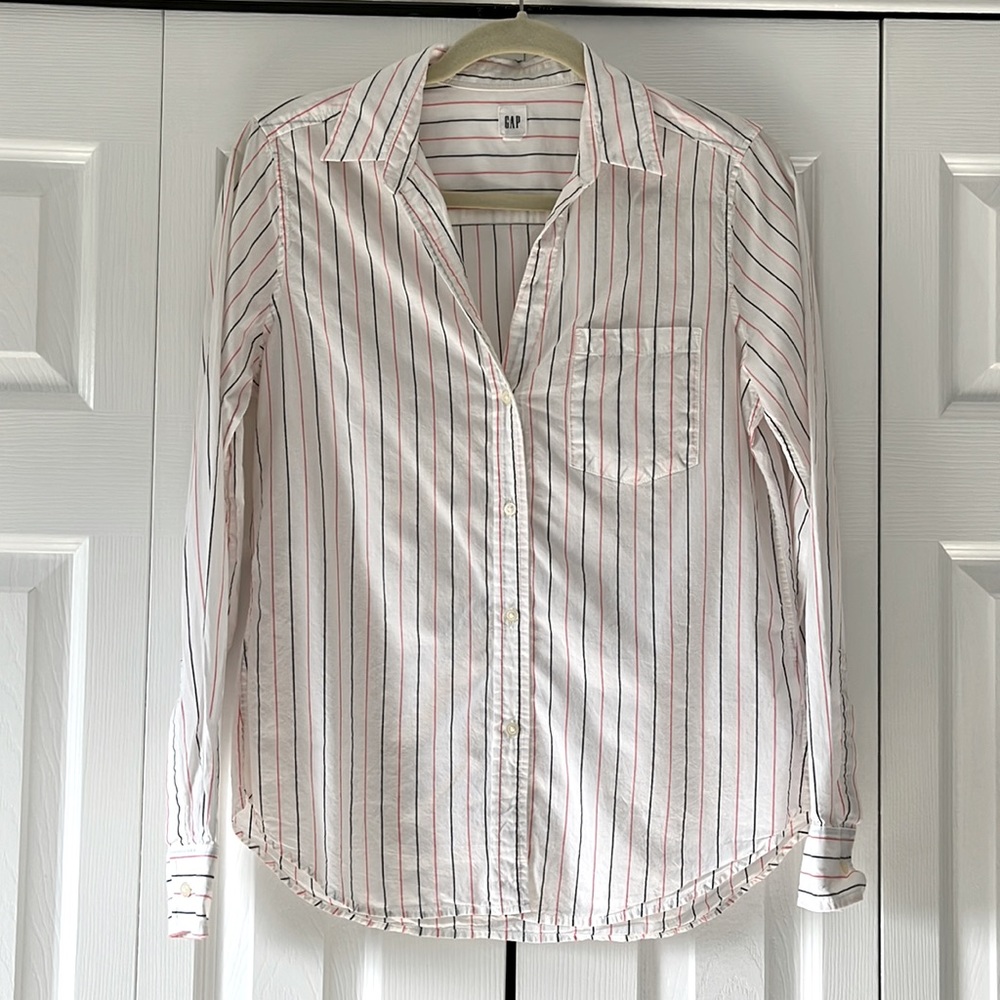 GAP Long Sleeve Stripes Button Down Shirt